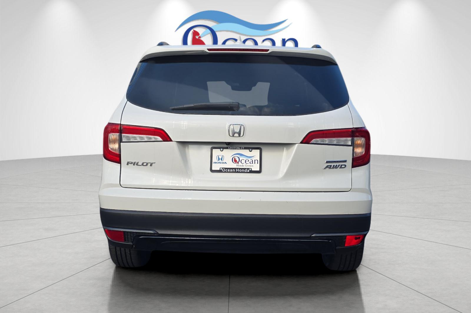 2022 Honda Pilot Special Edition photo 3