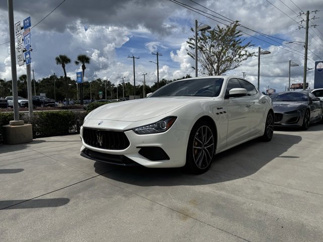 2022 Maserati Ghibli Modena photo 2