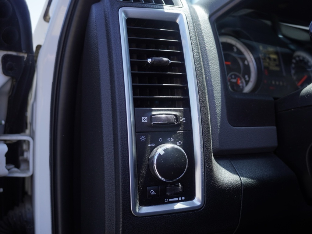 2018 Ram 2500 SLT photo 11