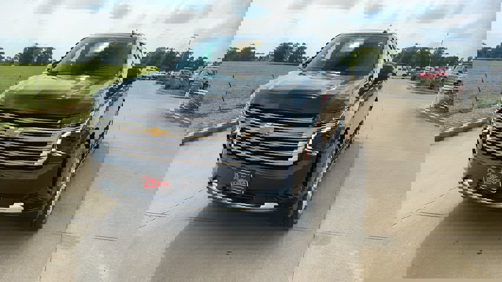 2021 Chevrolet Suburban High Country photo 4