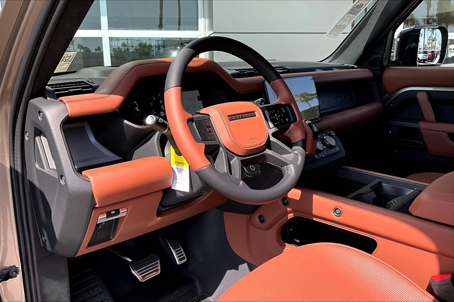 2025 Land Rover Defender 110 V8 photo 5