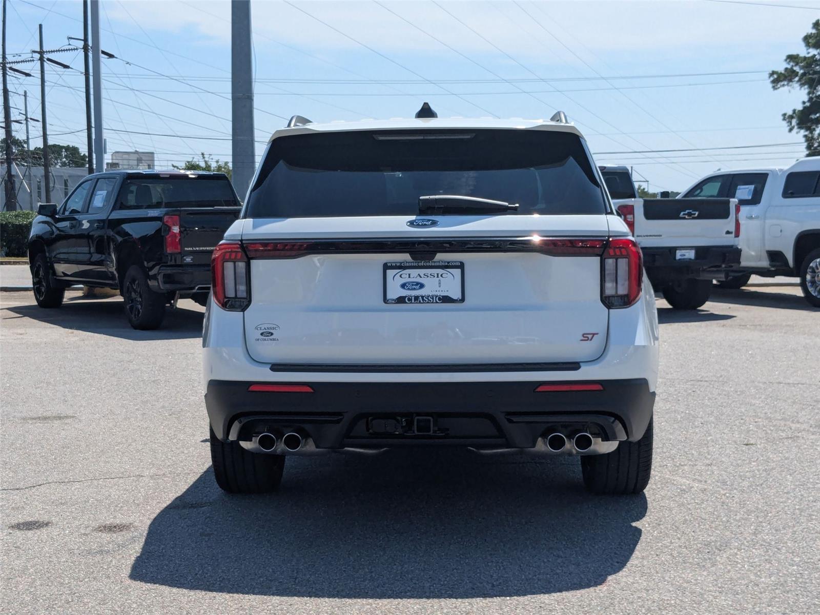 2025 Ford Explorer ST photo 3