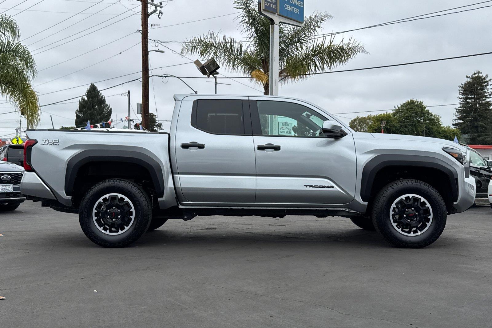 2024 Toyota Tacoma TRD Double Cab photo 23