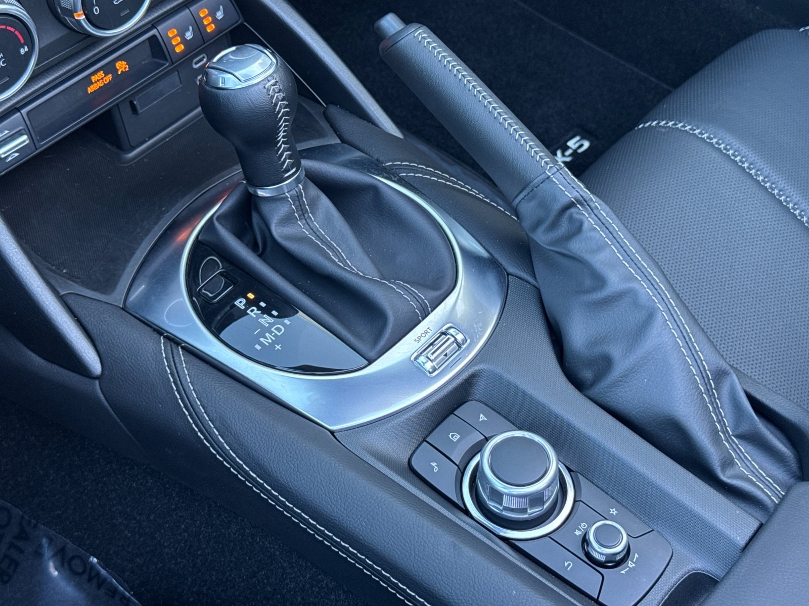 2024 Mazda MX-5 Miata Miata RF Grand Touring photo 19