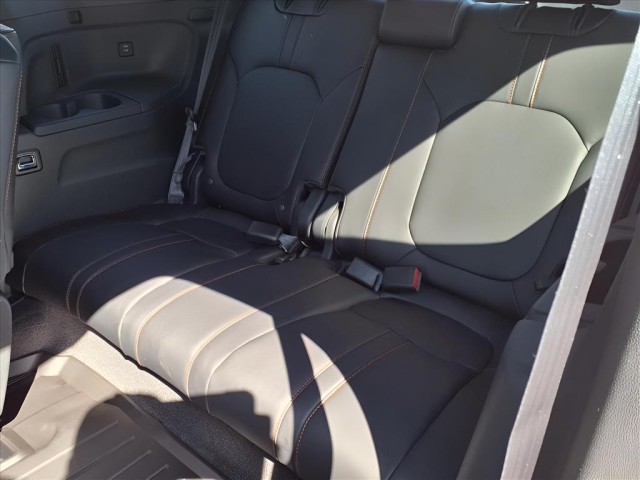 2025 Honda Pilot TrailSport photo 12