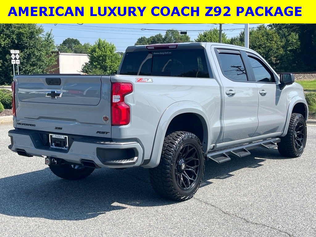 2025 Chevrolet Silverado 1500 RST photo 3