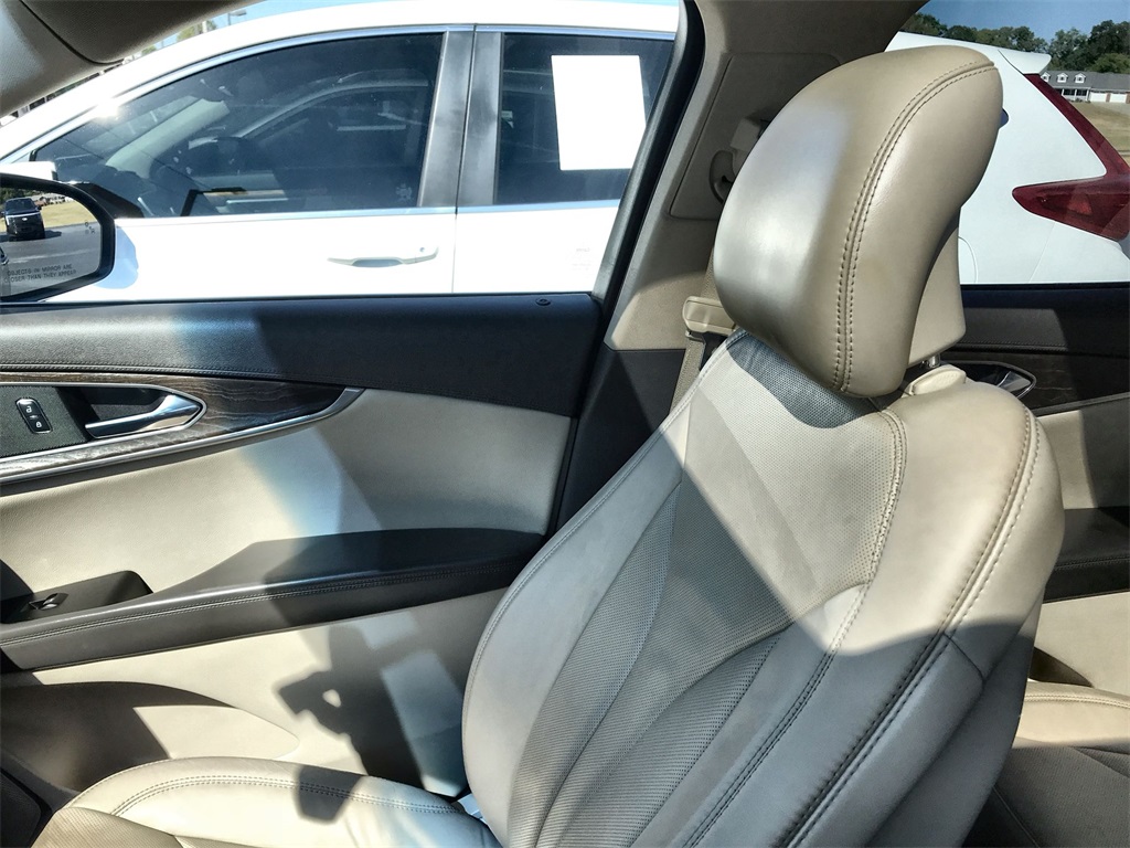 2017 Lincoln MKX Reserve photo 24