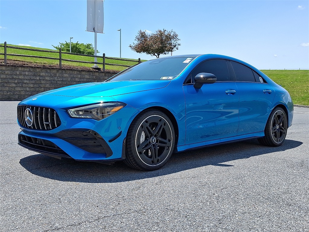 2025 Mercedes Benz CLA 35 AMG 4MATIC photo 4