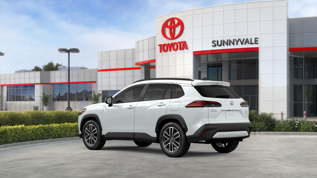 2026 Toyota Corolla Cross XLE photo 3