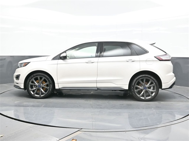 2017 Ford Edge Sport photo 4