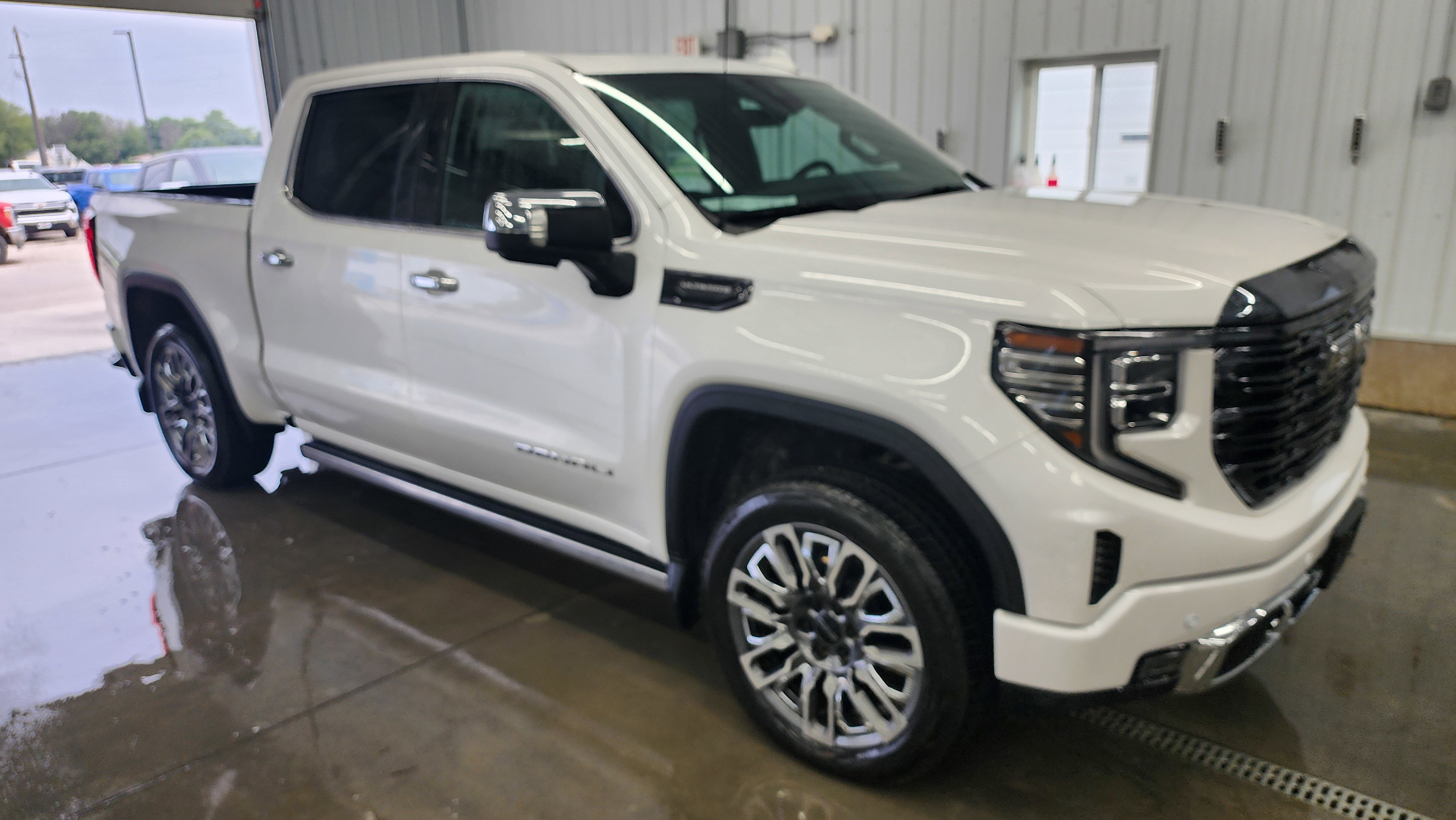 2023 Gmc Sierra 1500 Denali Ultimate photo 2