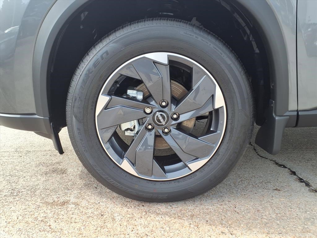 2026 Nissan Rogue SV photo 3