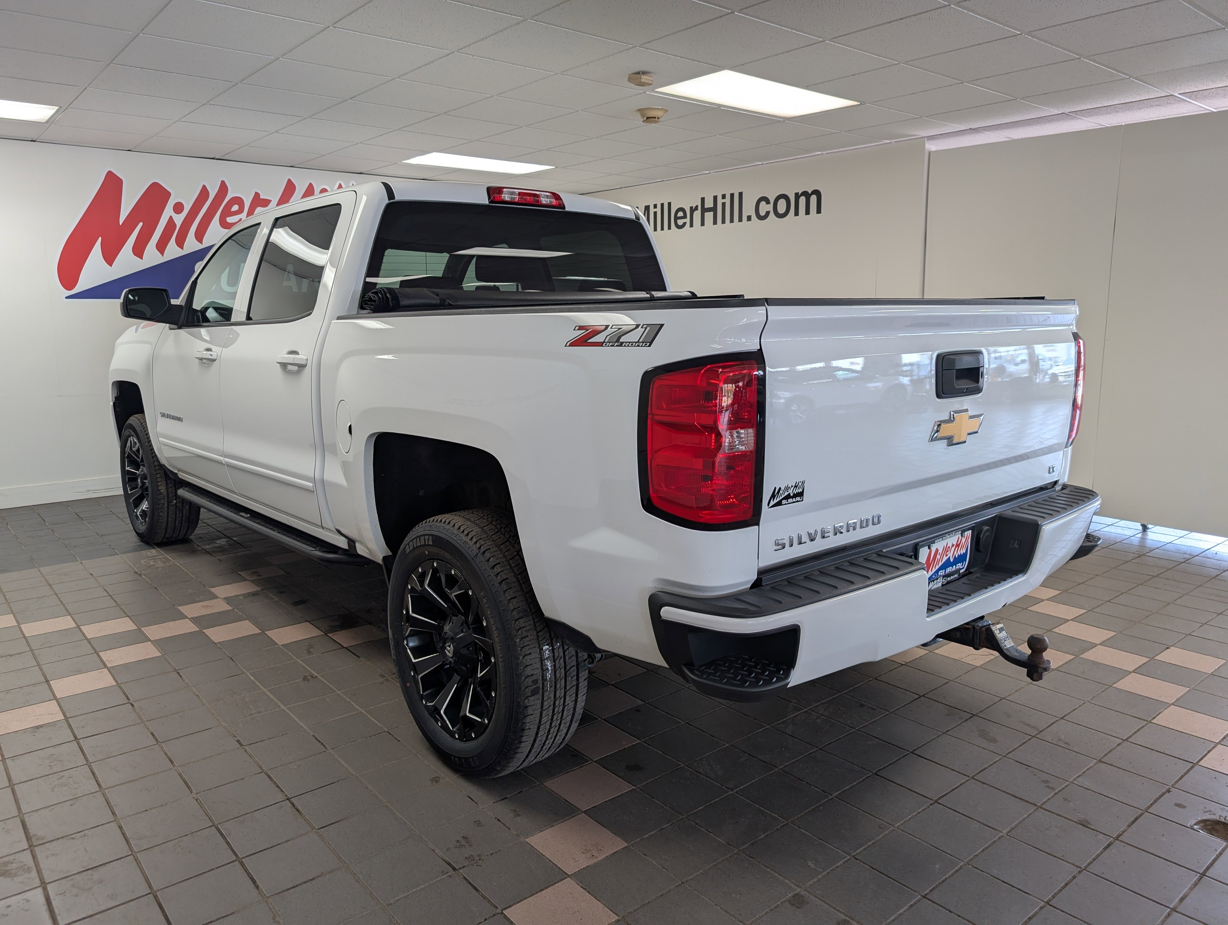 2018 Chevrolet Silverado 1500 LT photo 9