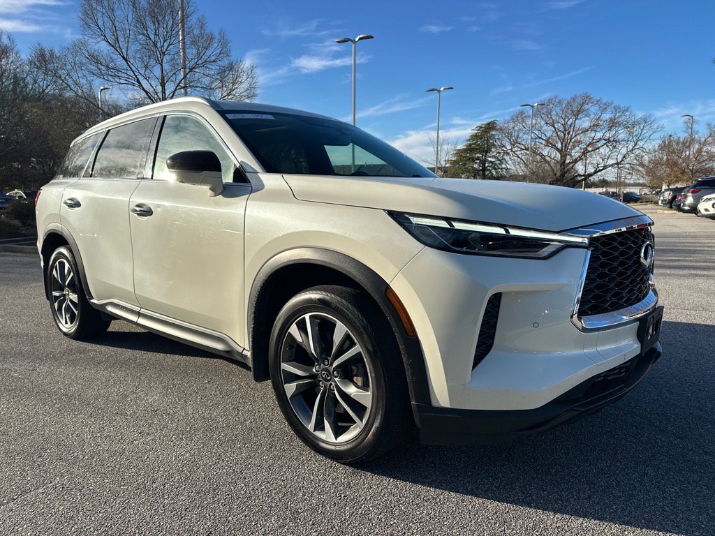 2023 INFINITI QX60 LUXE's photo