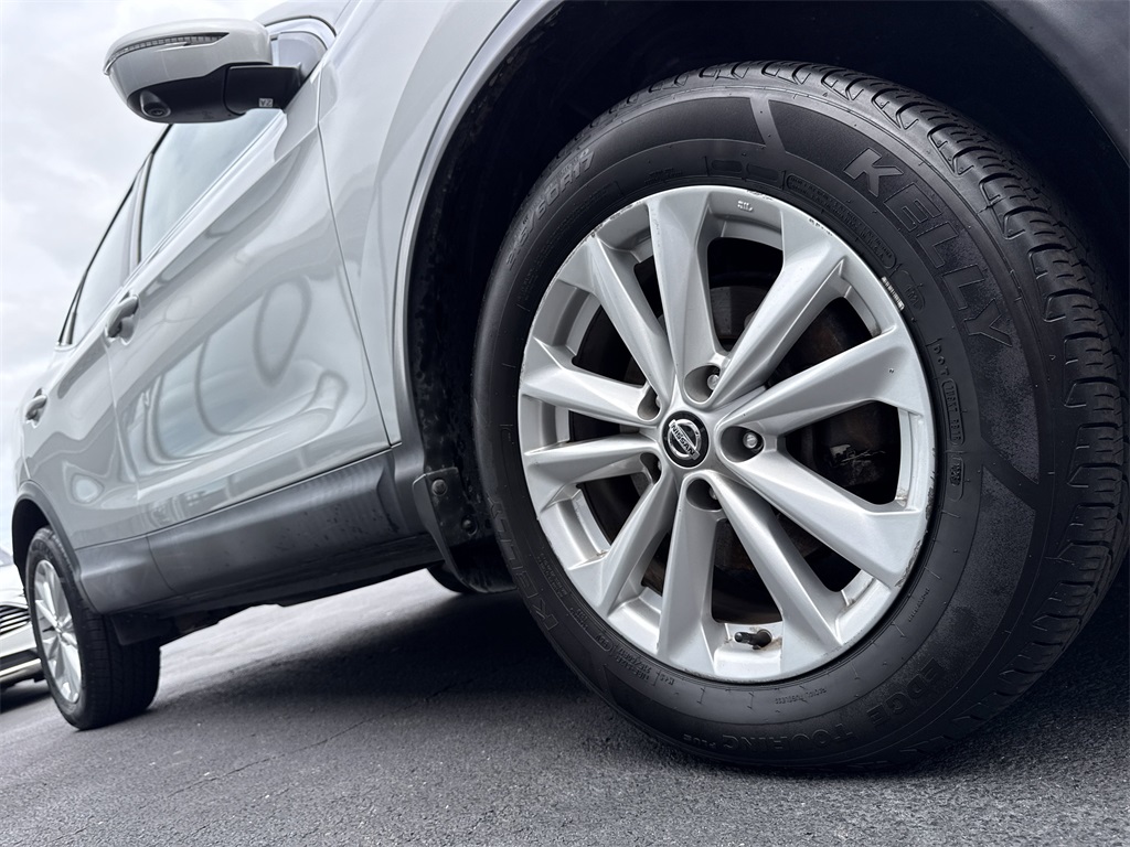 2019 Nissan Rogue Sport SV photo 14