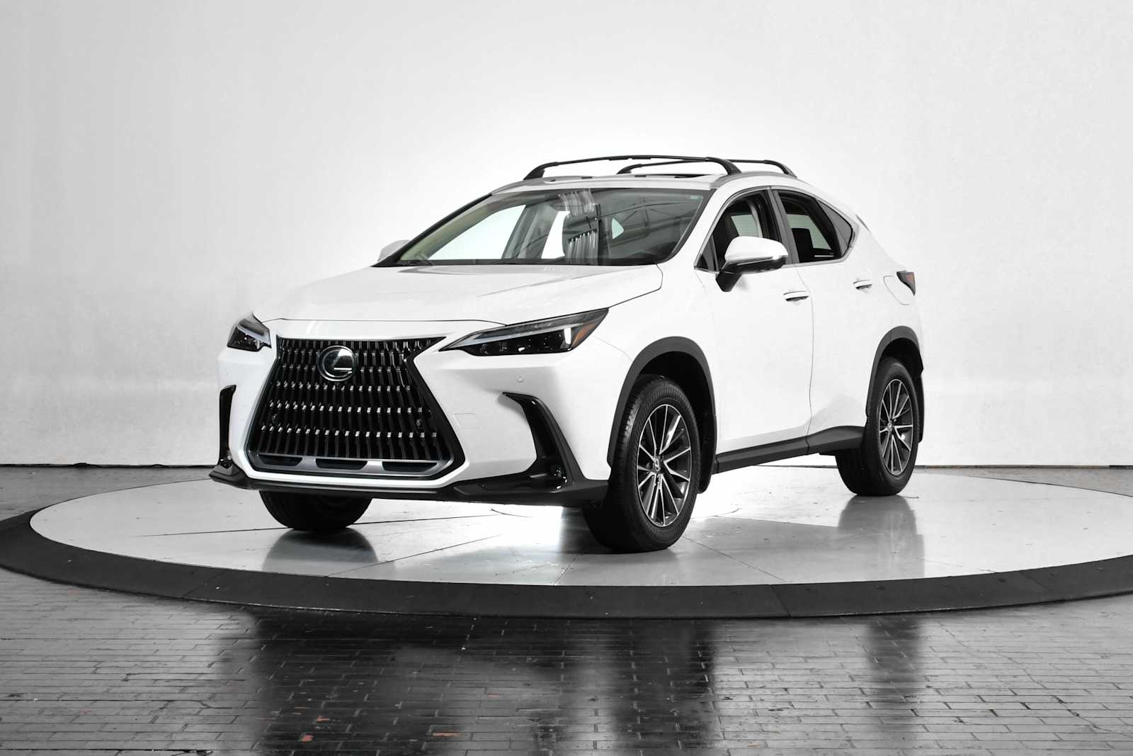 2025 Lexus NX 350's photo