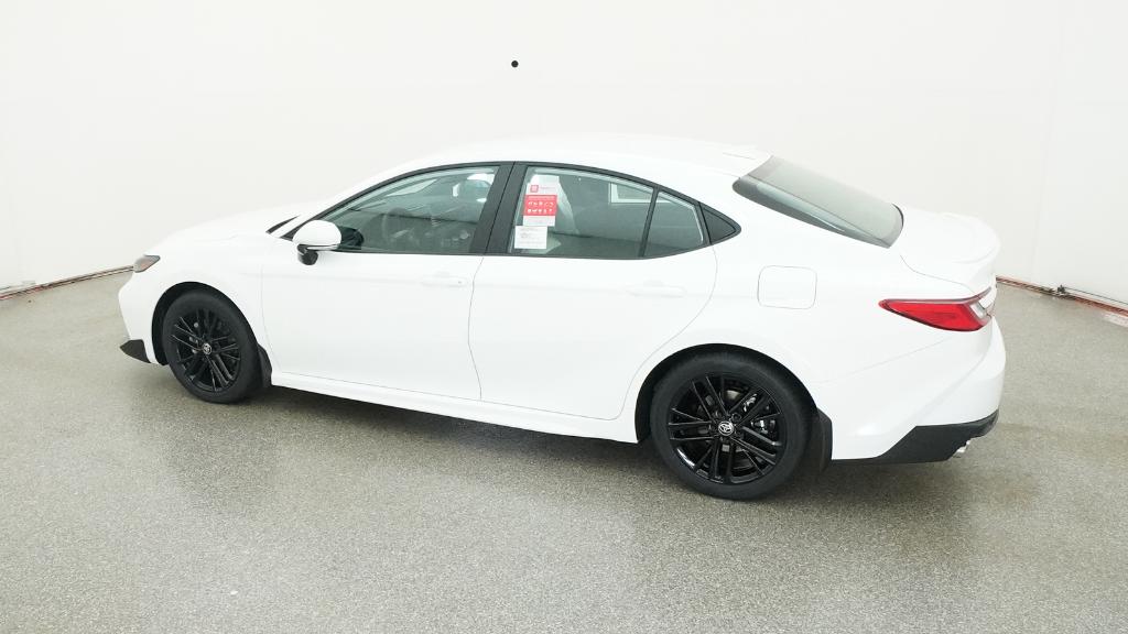 2025 Toyota Camry SE photo 11