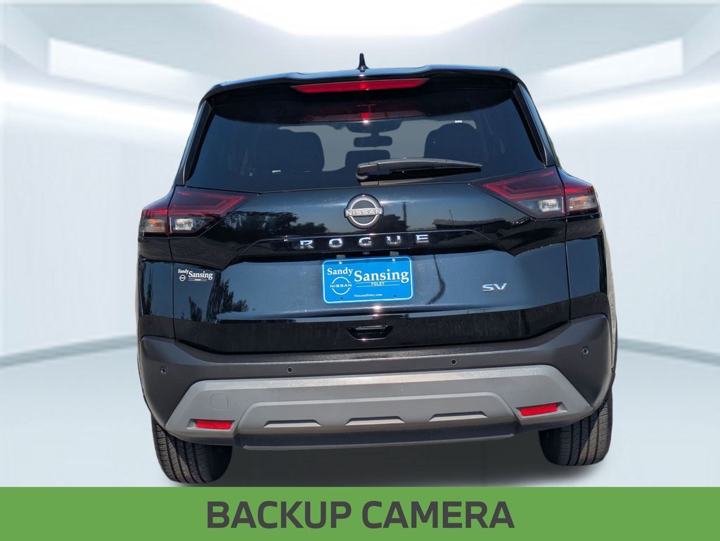 2023 Nissan Rogue SV photo 4