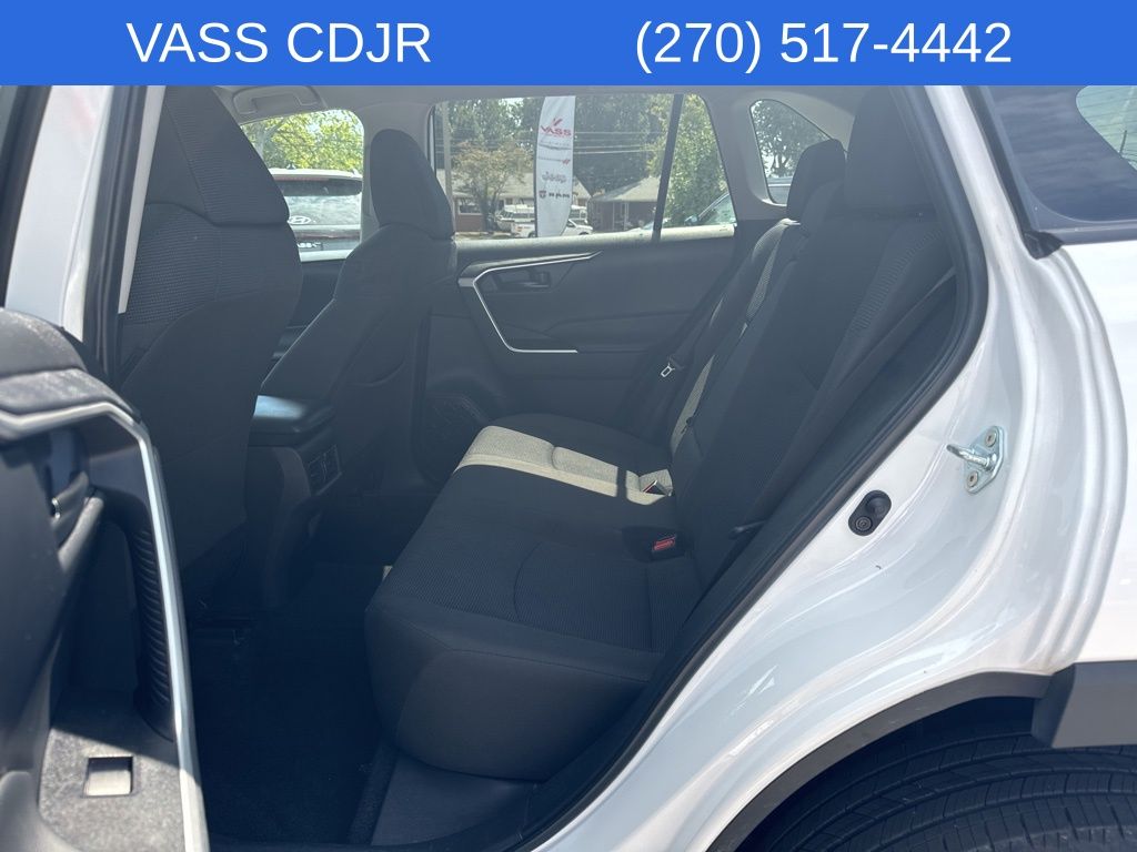2024 Toyota RAV4 LE photo 19