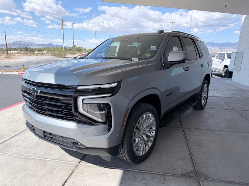 2025 Chevrolet Tahoe RST photo 5