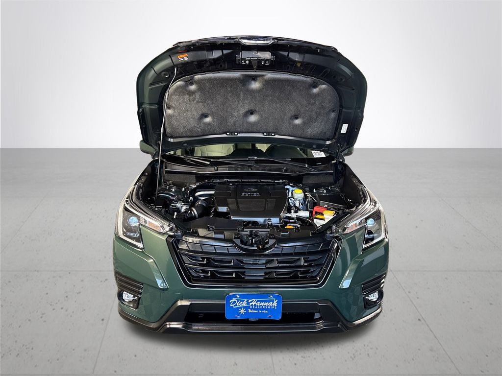 2024 Subaru Forester Premium photo 19