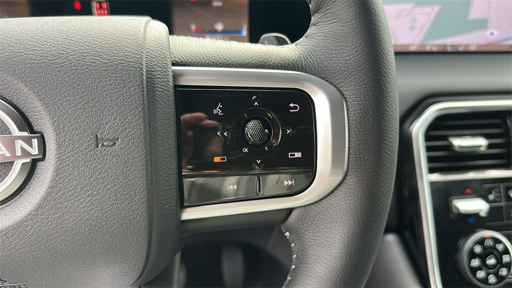 2025 Nissan Armada SL photo 17