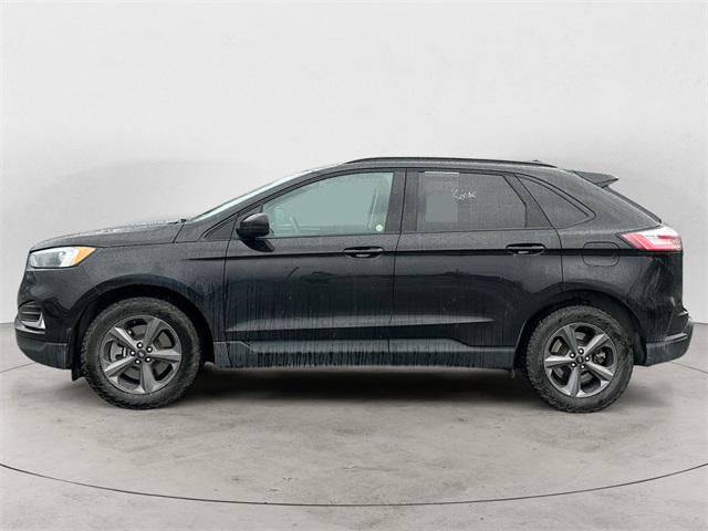2024 Ford Edge SEL photo 2