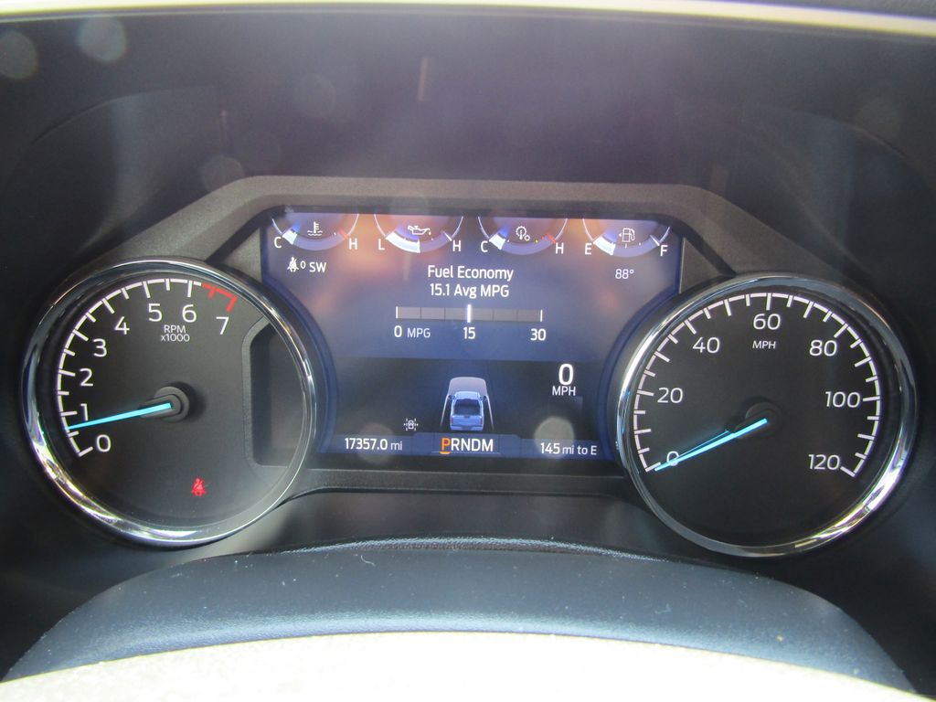 2023 Ford F-150 XLT photo 24