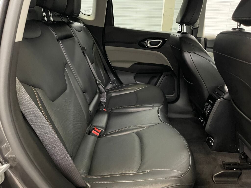 2022 Jeep Compass Limited photo 16