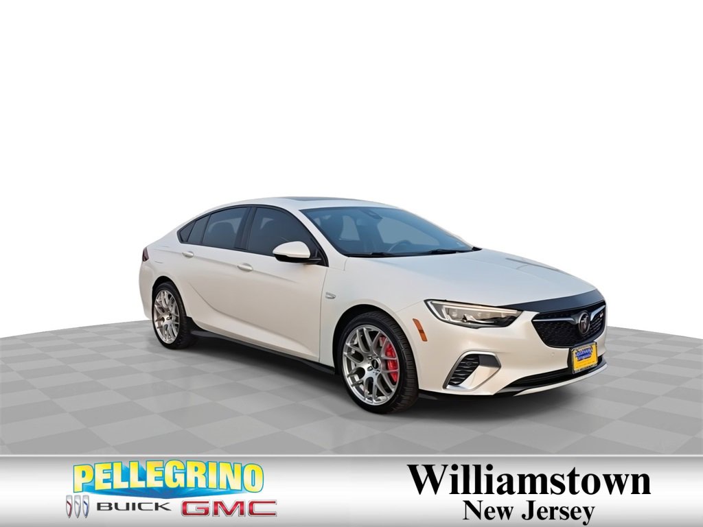 2018 Buick Regal Sportback GS photo 2
