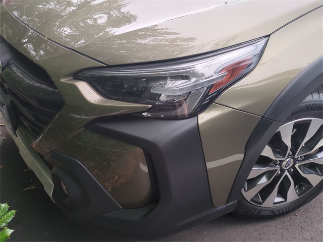 2024 Subaru Outback Touring XT photo 2