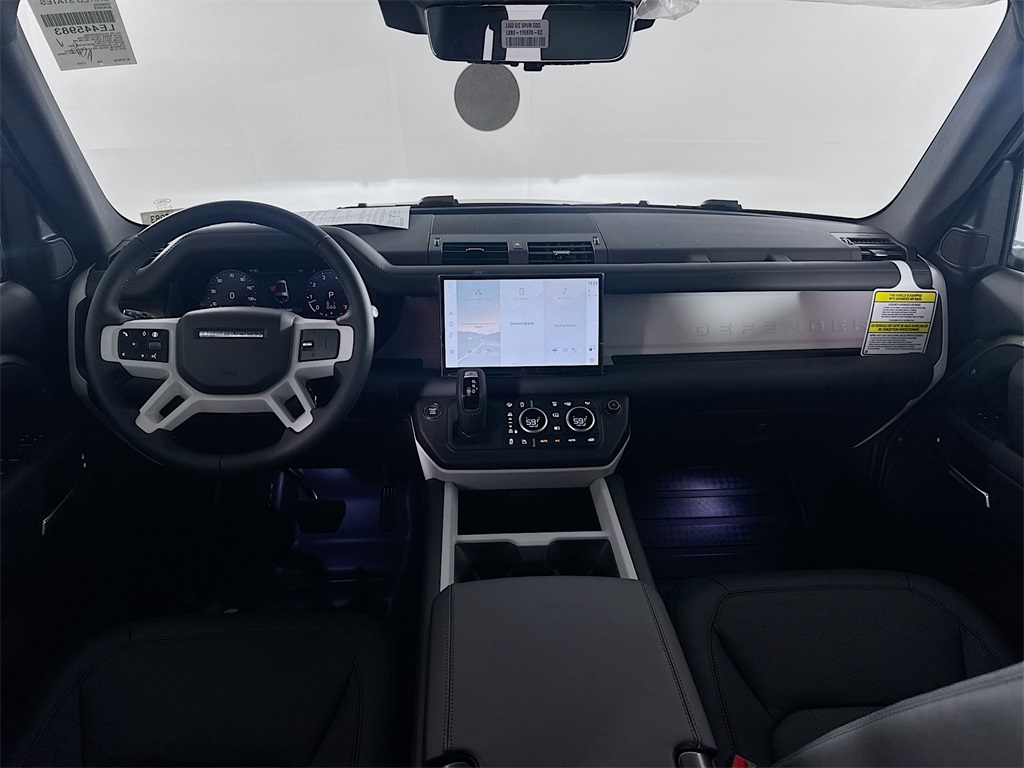 2025 Land Rover Defender 130 X-Dynamic SE photo 15