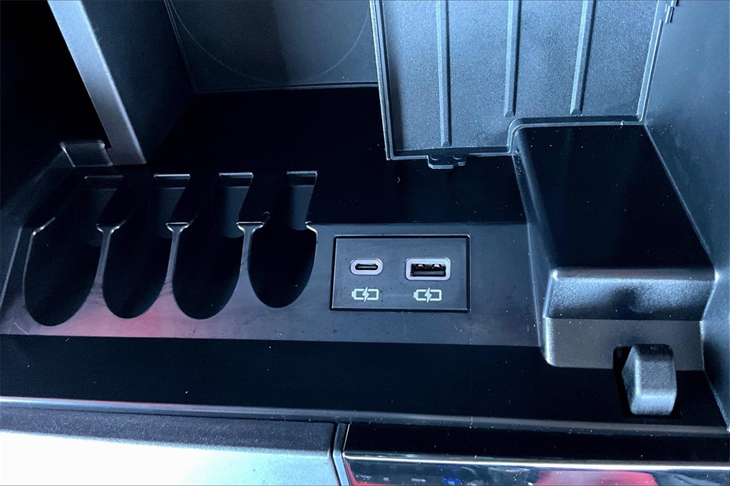 2025 Toyota Tundra TRD Pro photo 32
