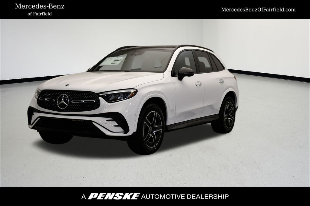 2026 Mercedes-Benz GLC Base's photo