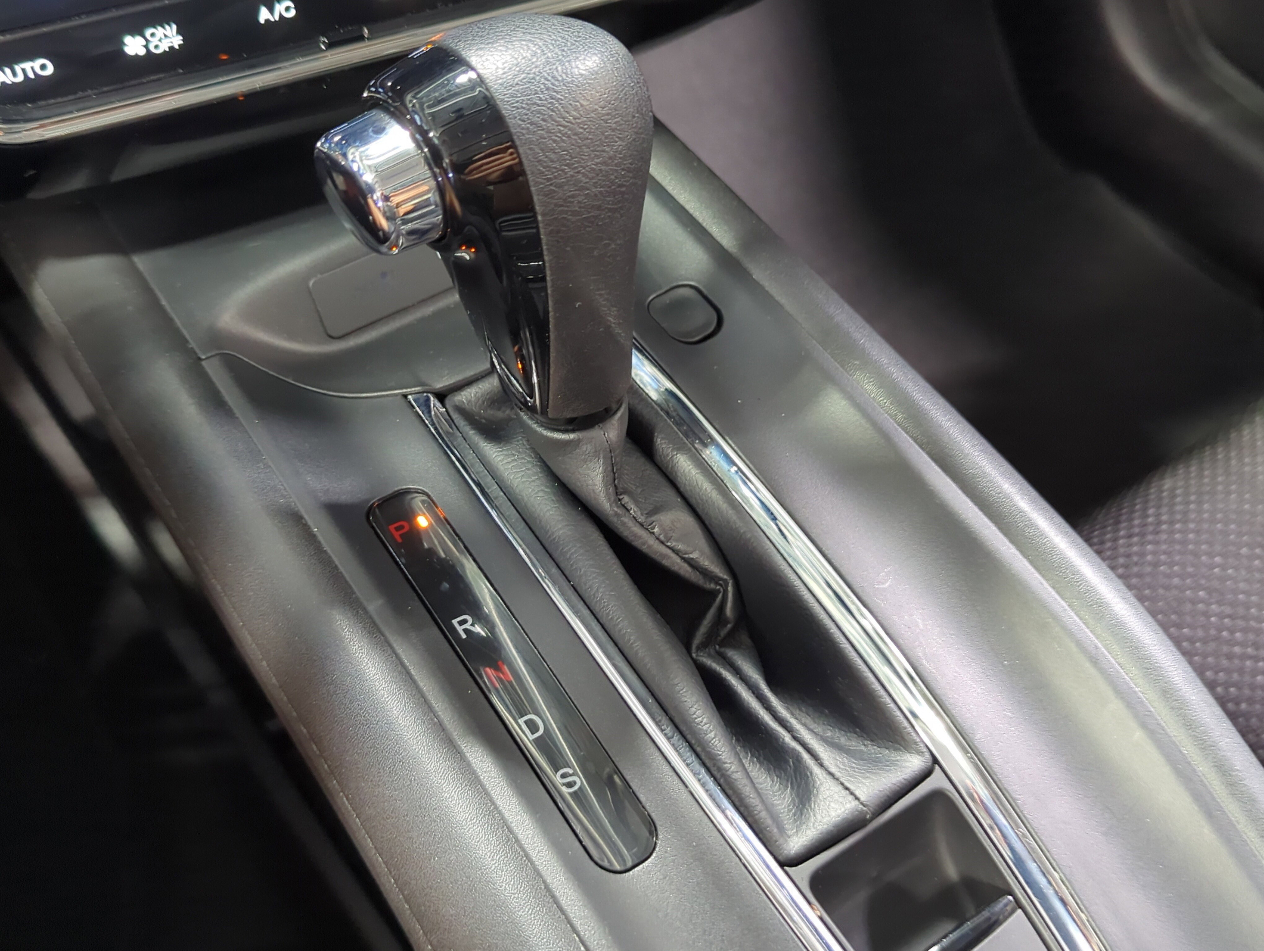 2016 Honda HR-V EX photo 13