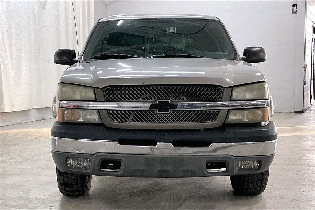 2004 CHEVROLET SILVERADO - Image 1