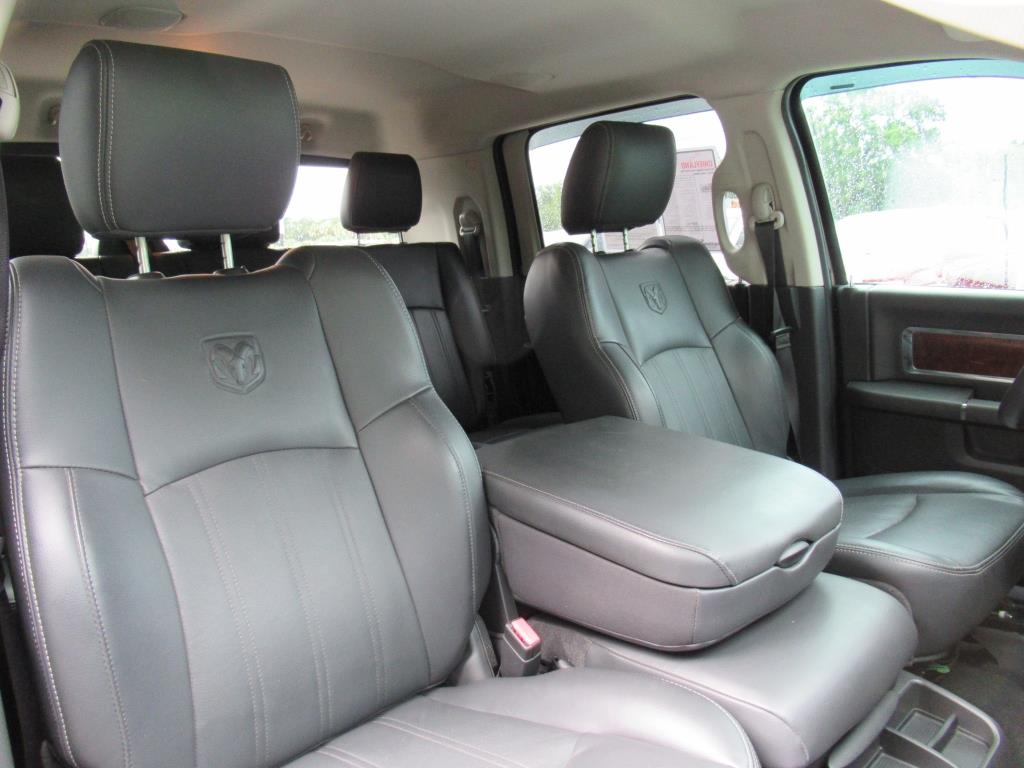 2010 Ram 2500 Laramie photo 7