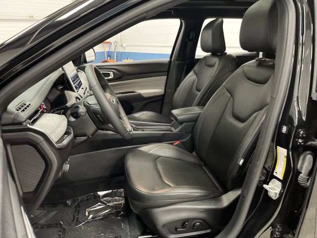 2024 Jeep Compass Latitude Lux photo 4