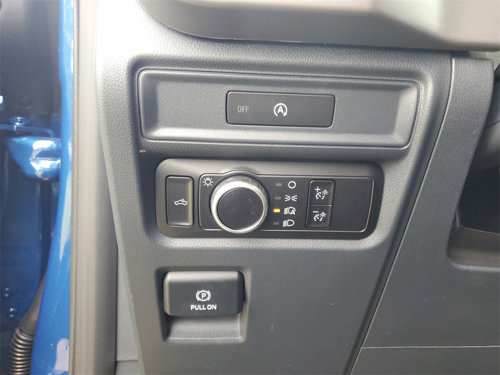 2025 Ford F-150 XL photo 11