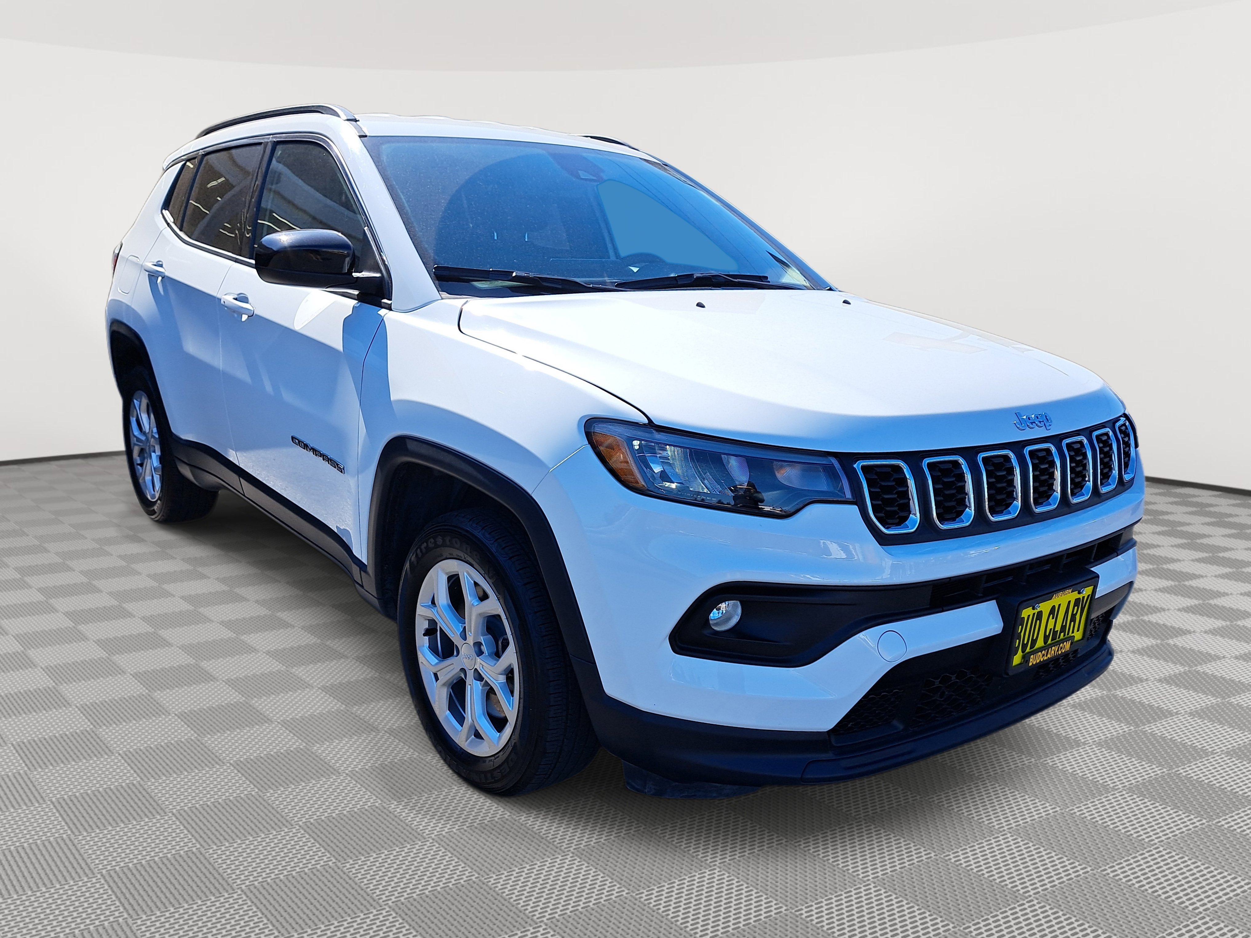 2024 Jeep Compass Latitude photo 2