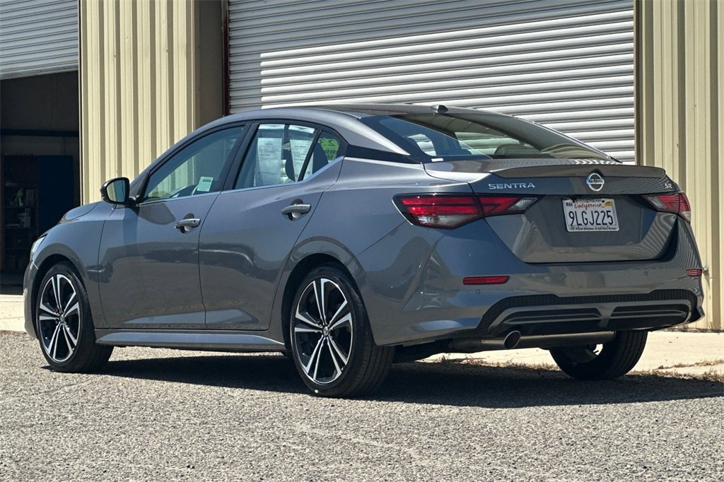2023 Nissan Sentra SR photo 4