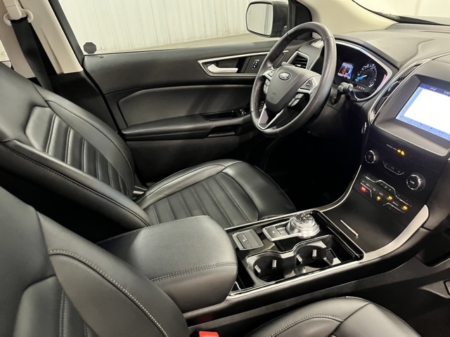 2019 Ford Edge SEL photo 20