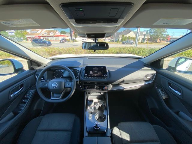 2026 Nissan Rogue SV photo 12