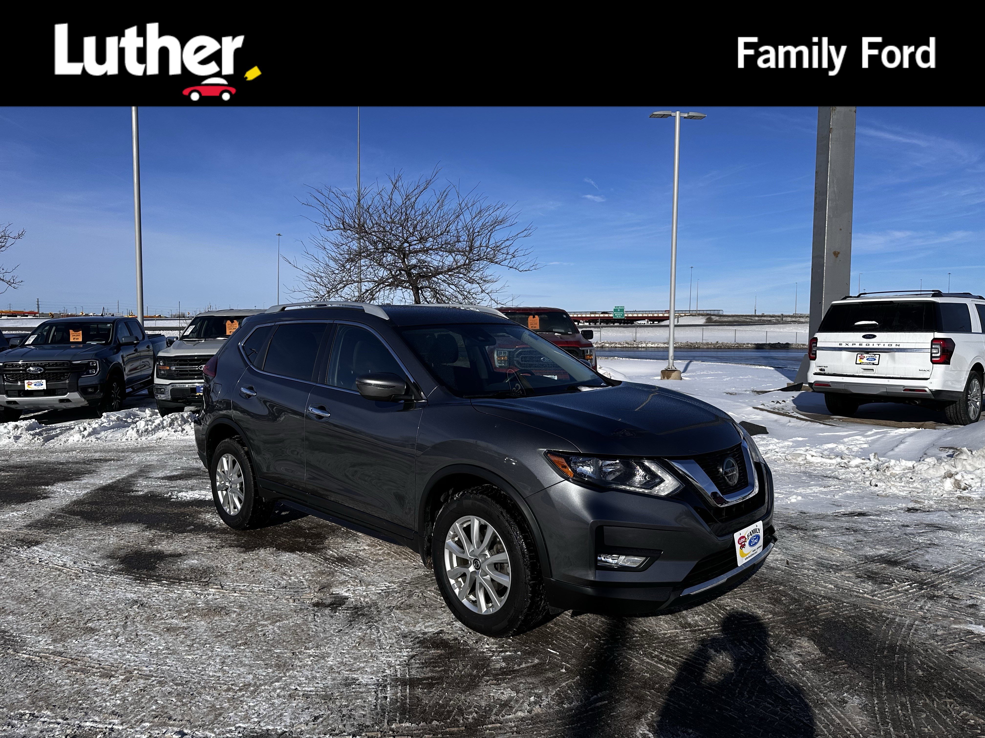 2020 Nissan Rogue SV