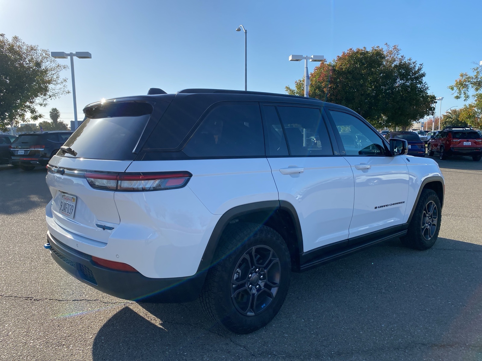2023 Jeep Grand Cherokee Trailhawk 4xe photo 4