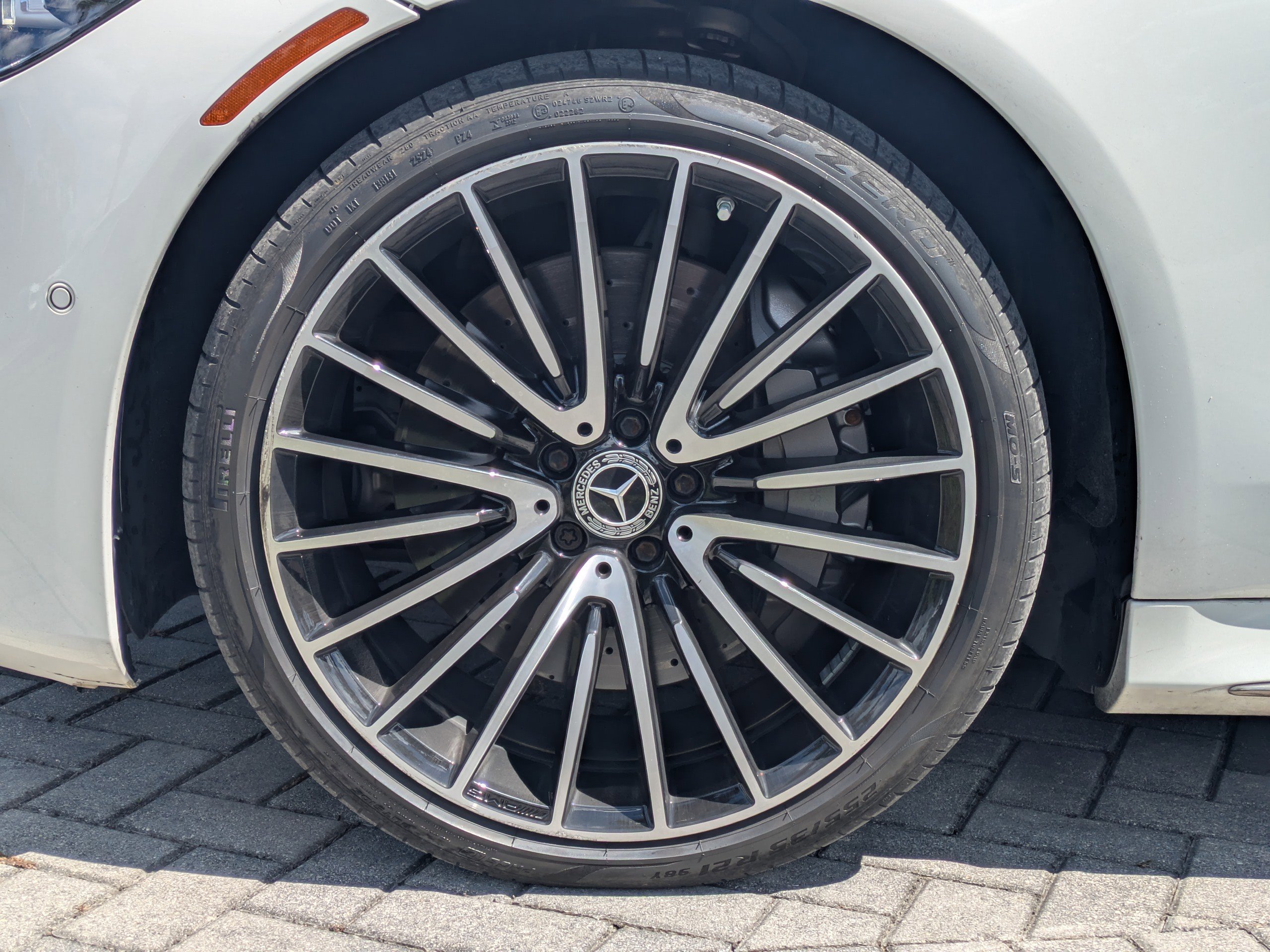 2024 Mercedes Benz S 4MATIC 580 photo 3