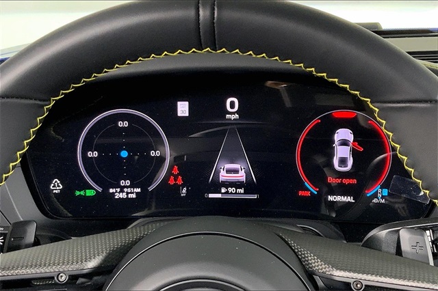 2025 Porsche 911 GTS photo 11