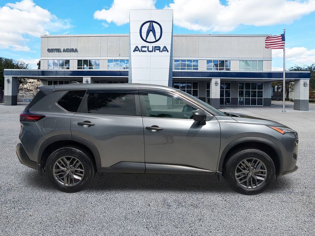 2021 Nissan Rogue S photo 2