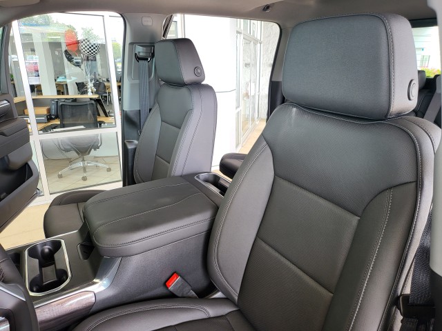 2025 Chevrolet Silverado 2500HD LTZ photo 22