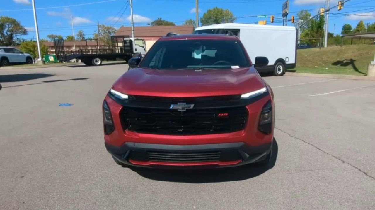 2026 Chevrolet Equinox RS photo 2